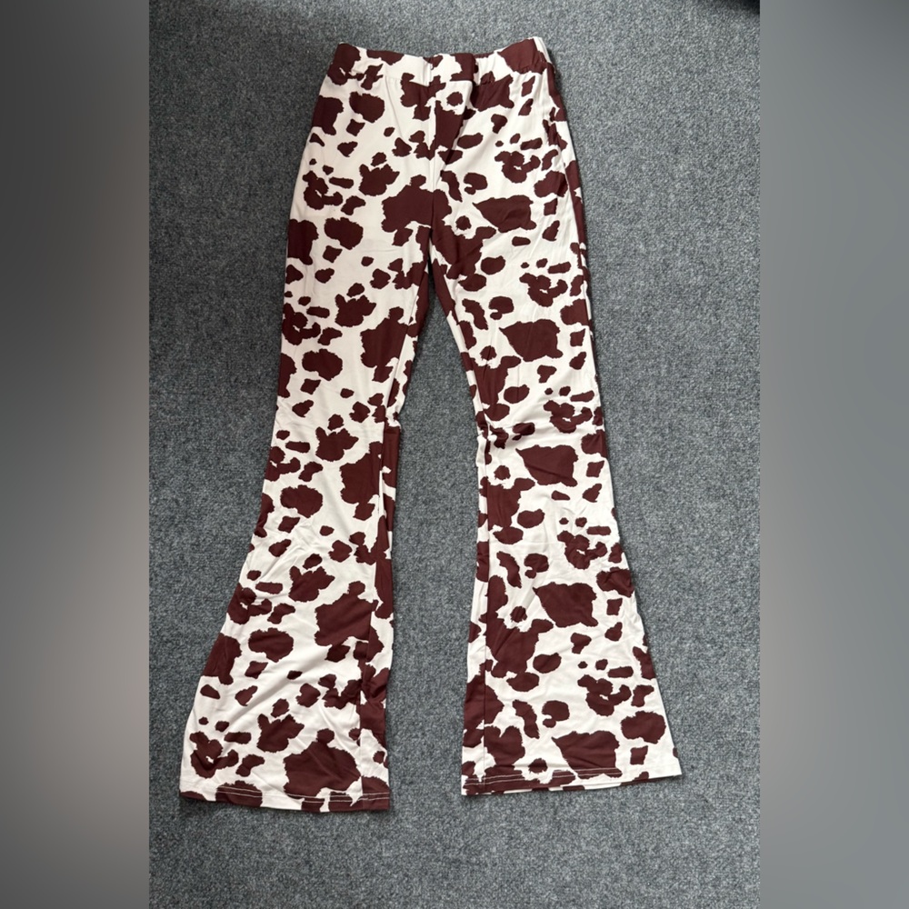 Cow Patterned Flare Leggings